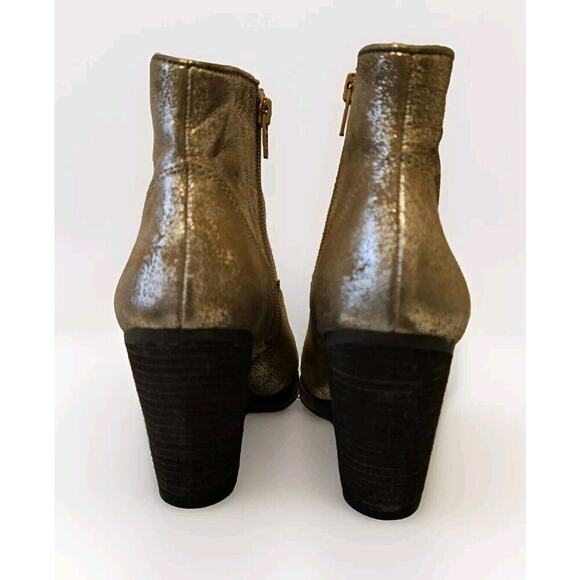NEW! VINCE CAMUTO Hammerton Golden Rugged Metal Leather Ankle Booties Size 7M - Picture 5 of 10